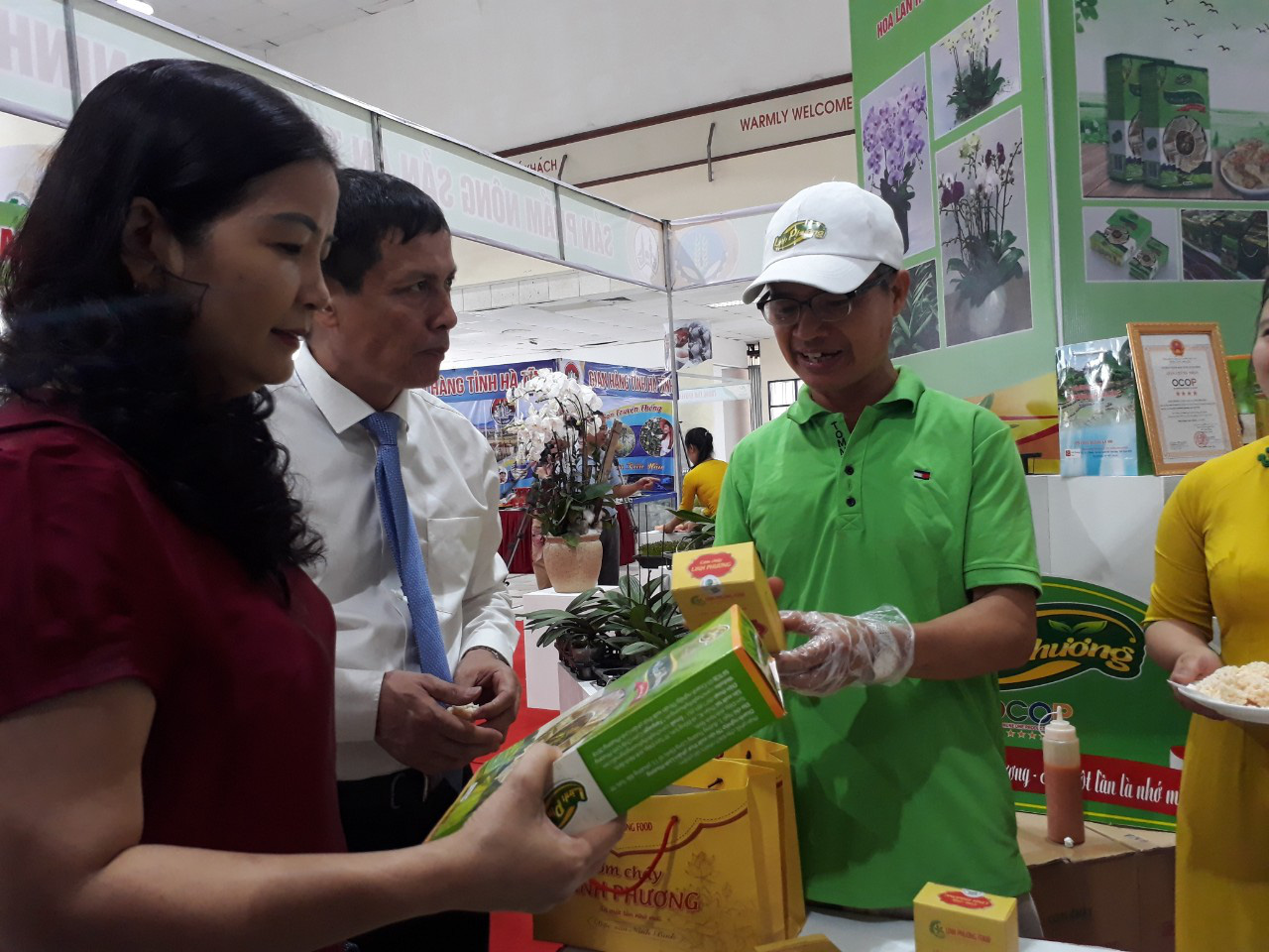 Ninh Bình có loại trà hoa vàng quý hiếm, bán đắt như tôm tươi nhưng dân Thủ đô vẫn thích - Ảnh 3.