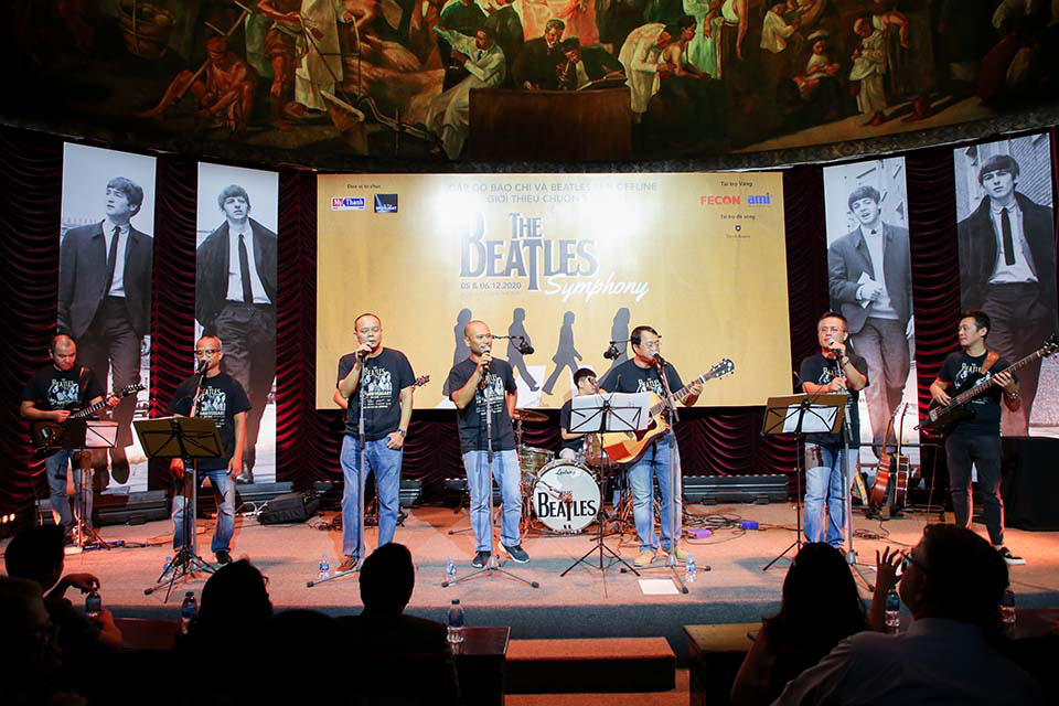 Tùng Dương, Uyên Linh, Phạm Anh Khoa xuất hiện trong đêm nhạc The Beatles Symphony   - Ảnh 1.