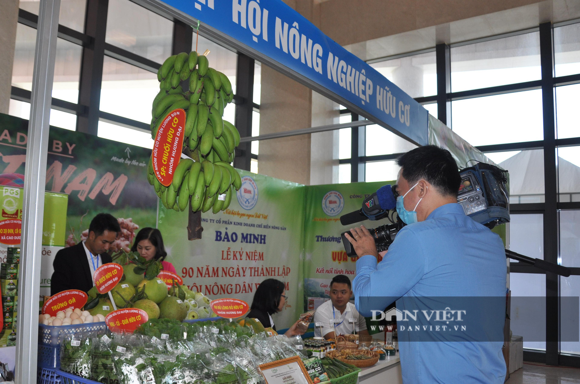 Thủ tướng khen ngợi sản phẩm hữu cơ độc đáo tại Lễ kỷ niệm 90 năm ngày thành lập Hội Nông dân Việt Nam - Ảnh 6.