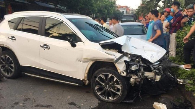 Vụ xe Mazda đâm liên hoàn 10 phương tiện, 1 người chết ở Hà Nội: Tài xế 18 tuổi khai gì? - Ảnh 1.