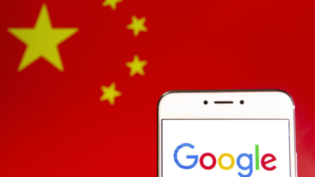 Ứng dụng cho phép người Trung Quốc truy cập Facebook, Google &quot;mất tích&quot; bí ẩn - Ảnh 1.