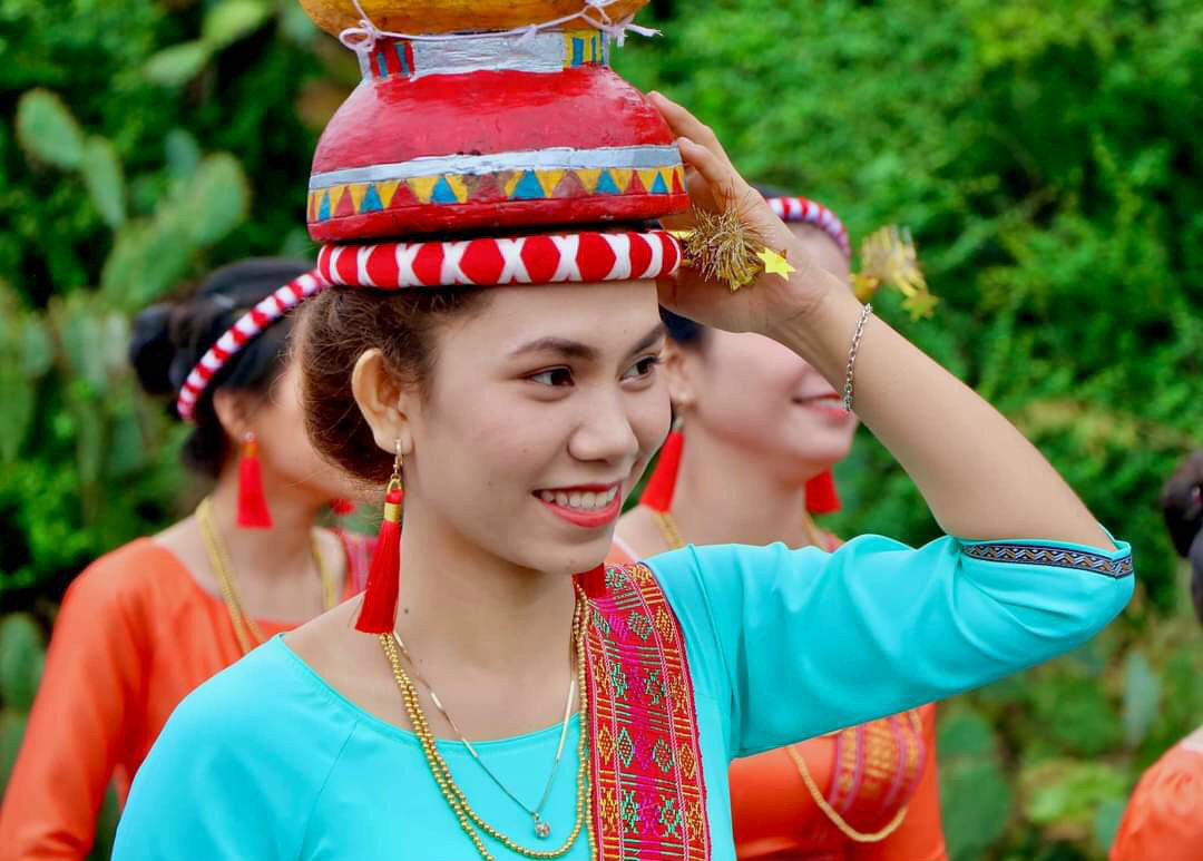 Đồng bào Chăm tại Ninh Thuận với trang phục mới tưng bừng đón Katê  - Ảnh 5.