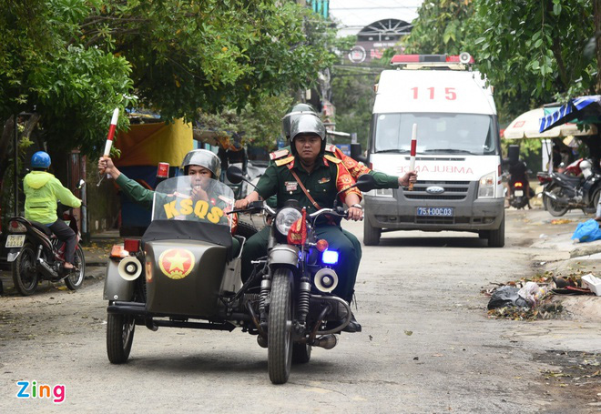 Thăng quân hàm cho 2 cán bộ hy sinh tại tiểu khu 67 - Ảnh 1.