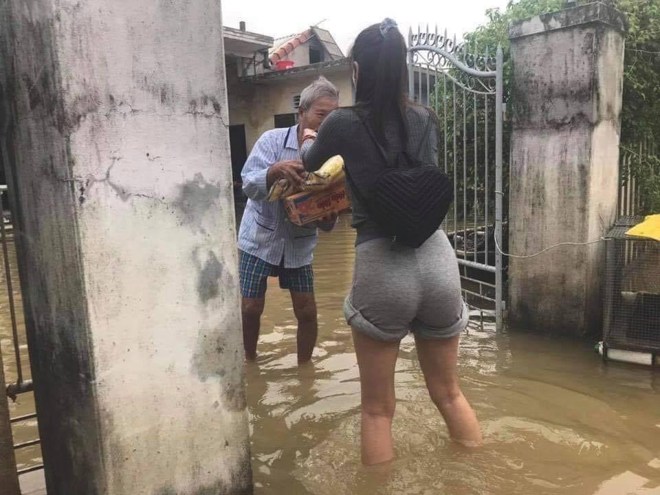 Lê Công Vinh nói về 'cô vợ trời hành': 'Thủy Tiên làm việc tốt, trời thương, không việc gì' - Ảnh 8.