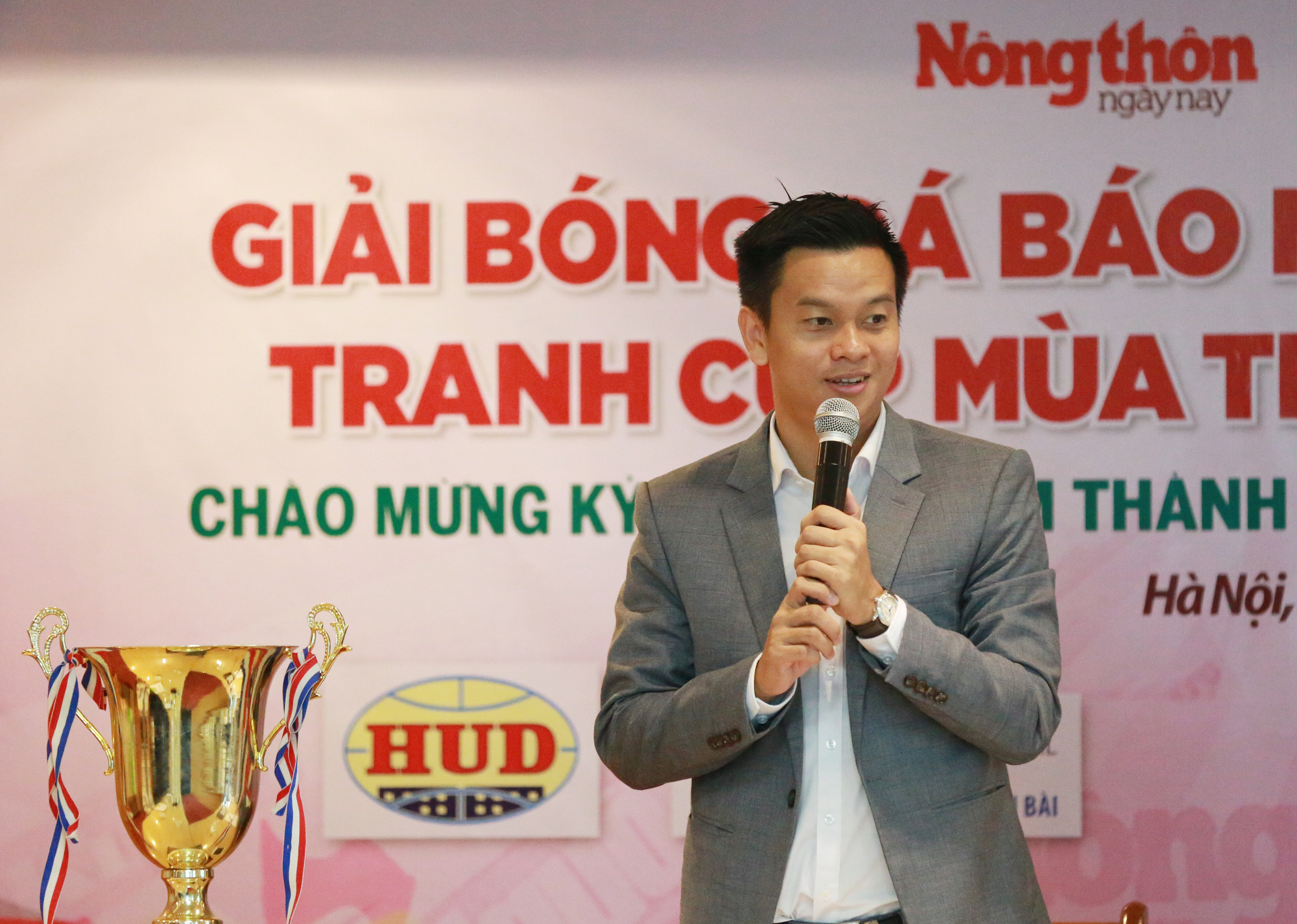 Trưởng ban bóng đá phong trào VFF Phạm Ngọc Tuấn: Tôi biết nhiều nhà báo &quot;bút sắc, chân ngoan&quot; - Ảnh 1.