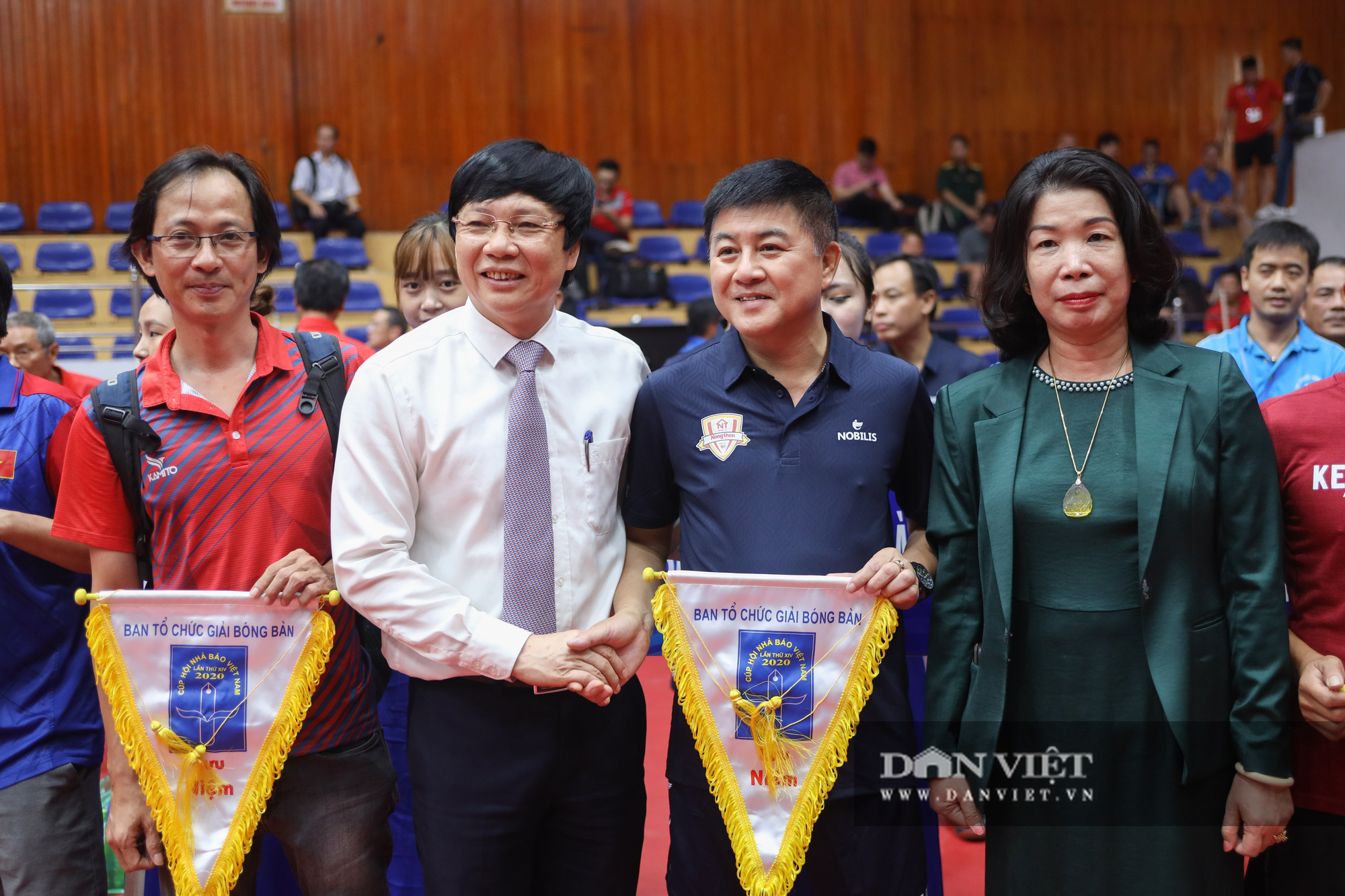 Giải bóng bàn Cúp Hội Nhà báo Việt Nam lần thứ 14: Báo NTNN thắng trận ra quân đầy kịch tính - Ảnh 4.