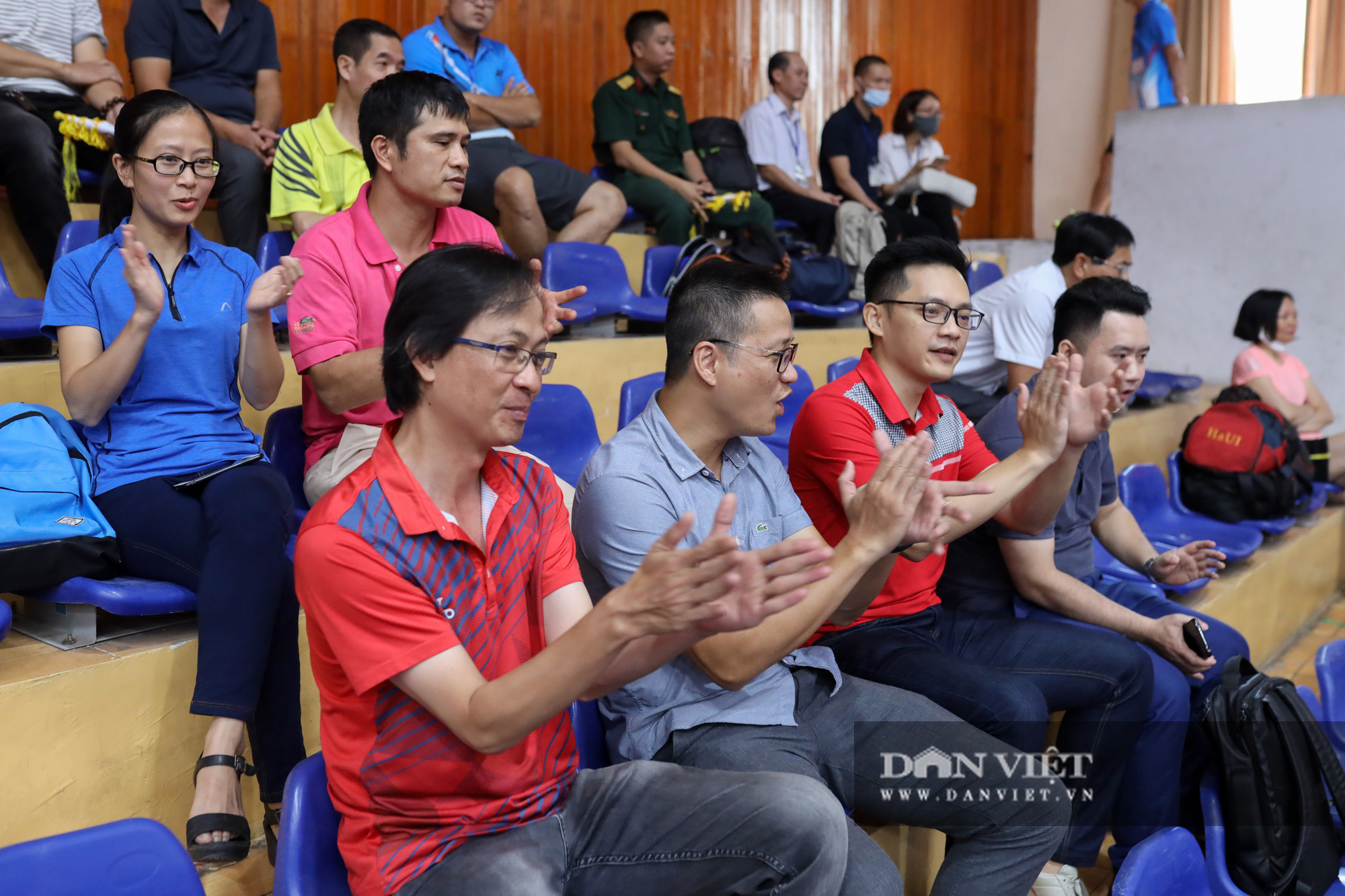 Giải bóng bàn Cúp Hội Nhà báo Việt Nam lần thứ 14: Báo NTNN thắng trận ra quân đầy kịch tính - Ảnh 12.