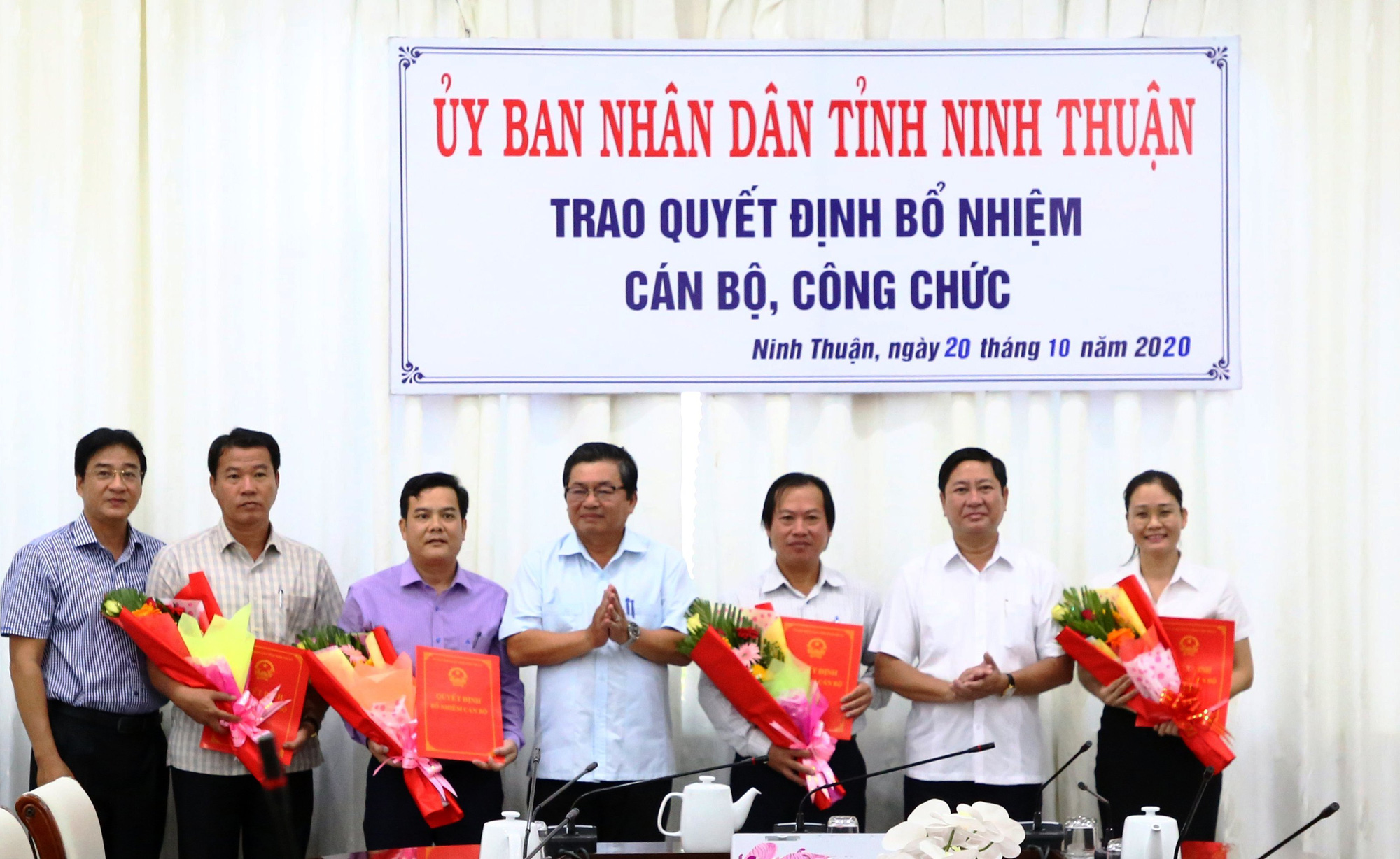 Ninh Thuận: Bổ nhiệm, điều động nhiều lãnh đạo chủ chốt - Ảnh 1.