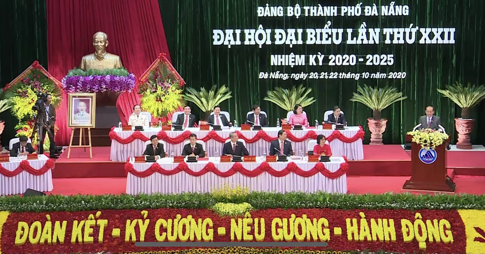 &quot;Đại biểu Đà Nẵng cần bám sát đề án nhân sự của Bộ Chính trị đã duyệt để bầu...&quot; - Ảnh 2.