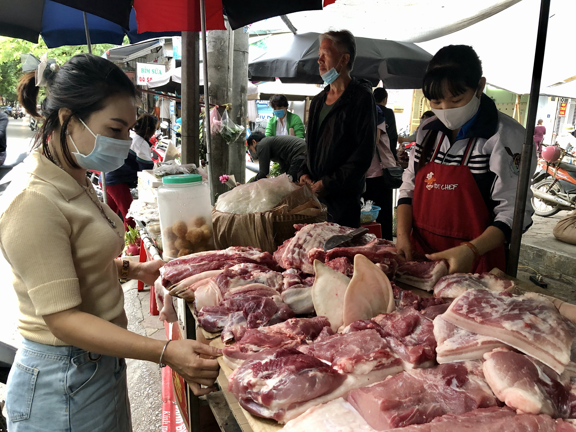 Chuyên gia khẳng định chăn nuôi hiện đại rất hiếm gặp chuyện lợn gạo, phân biệt thịt lợn bị áp xe thế nào? - Ảnh 3.