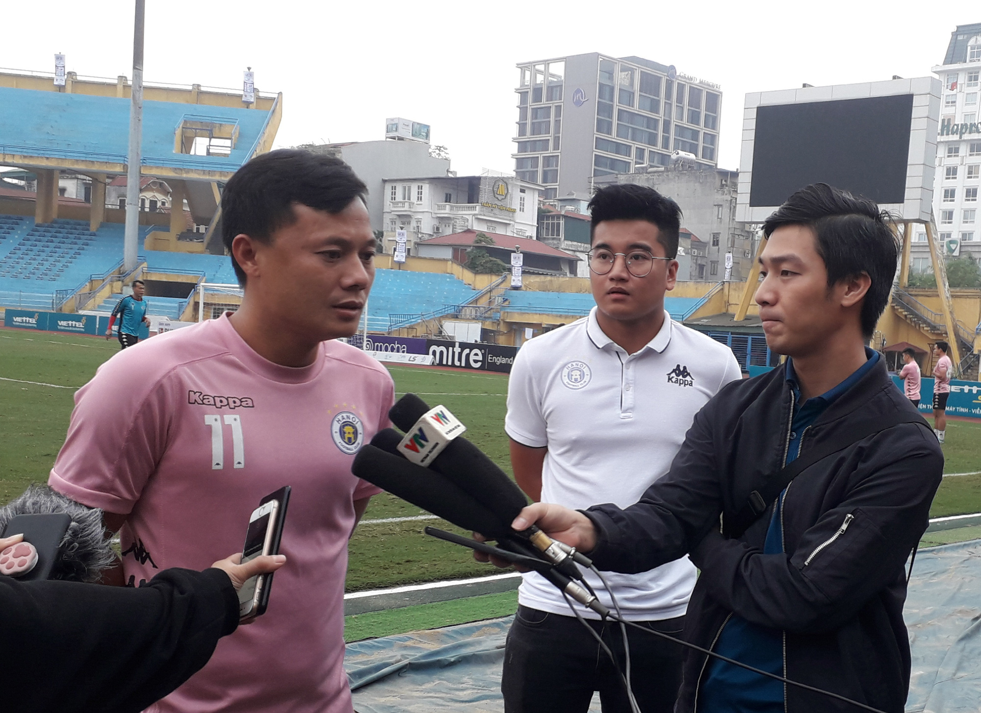 Tiền vệ Thành Lương cho rằng Hà Nôi FC đang có tâm lý thoải mái trước cuộc quyết đấu Viettel FC. Ảnh: Song Minh