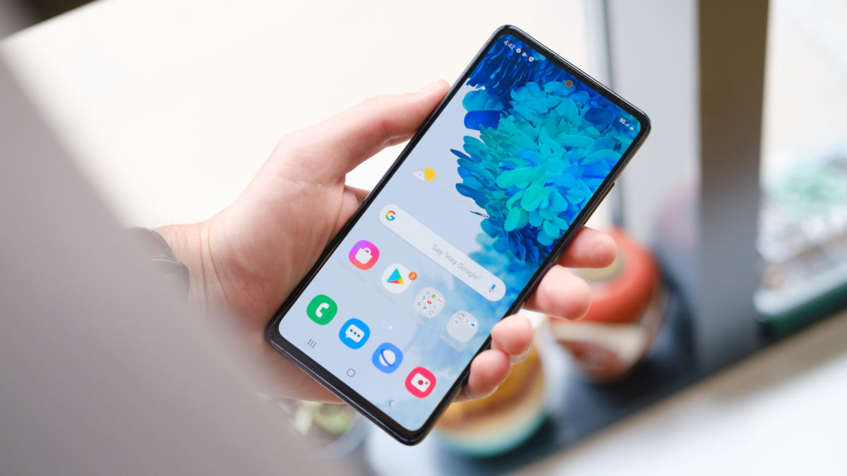 Tin công nghệ (27/10): iPhone 8 Plus giảm giá mạnh, Vingroup phát hiện lỗi trên Adobe Illustrator - Ảnh 2.