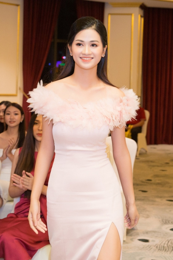 5 thí sinh quyến rũ &quot;đốn tim&quot; được đặc cách vào Bán kết Hoa hậu Việt Nam 2020 là ai? - Ảnh 1.