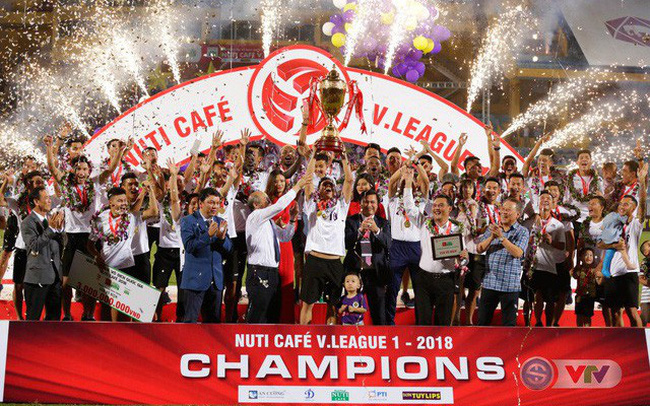 V.League 2020 kịch tính, VPF làm điều chưa từng có trong lịch sử - Ảnh 2.