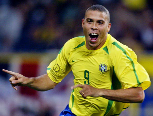Ronaldo de Lima là cầu thủ xuất sắc nhất World Cup 2002