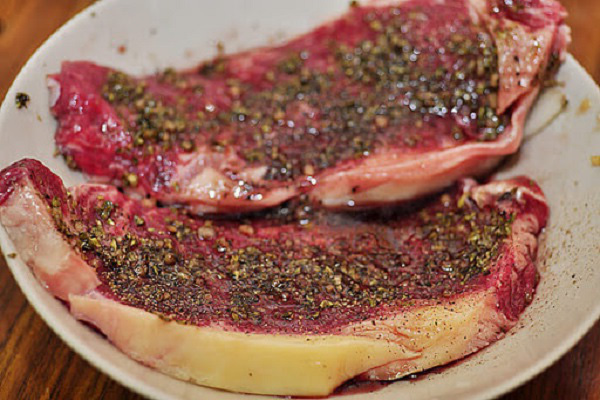 Tất các các cách tẩm ướp thịt bò cho món nướng thơm mềm mà bạn cần tham khảo - Ảnh 4.