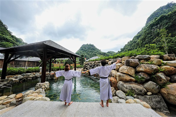 Những xu hướng du lịch nào được ưa chuộng trong mùa dịch? - Ảnh 1.