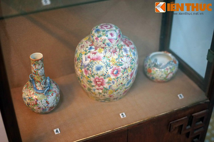 Tận mục những chiếc bình &quot;hút tài lộc&quot; nằm trong bộ sưu tập cổ vật đồ sộ ở Sài Gòn - Ảnh 7.