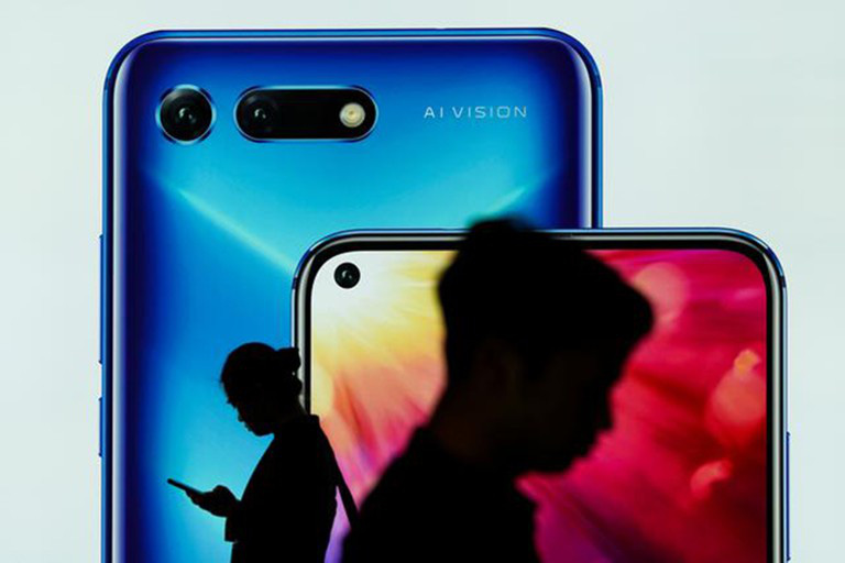 'Khó sống' sau lệnh cấm vận của Mỹ, Huawei phải bán thương hiệu smartphone Honor - Ảnh 1.