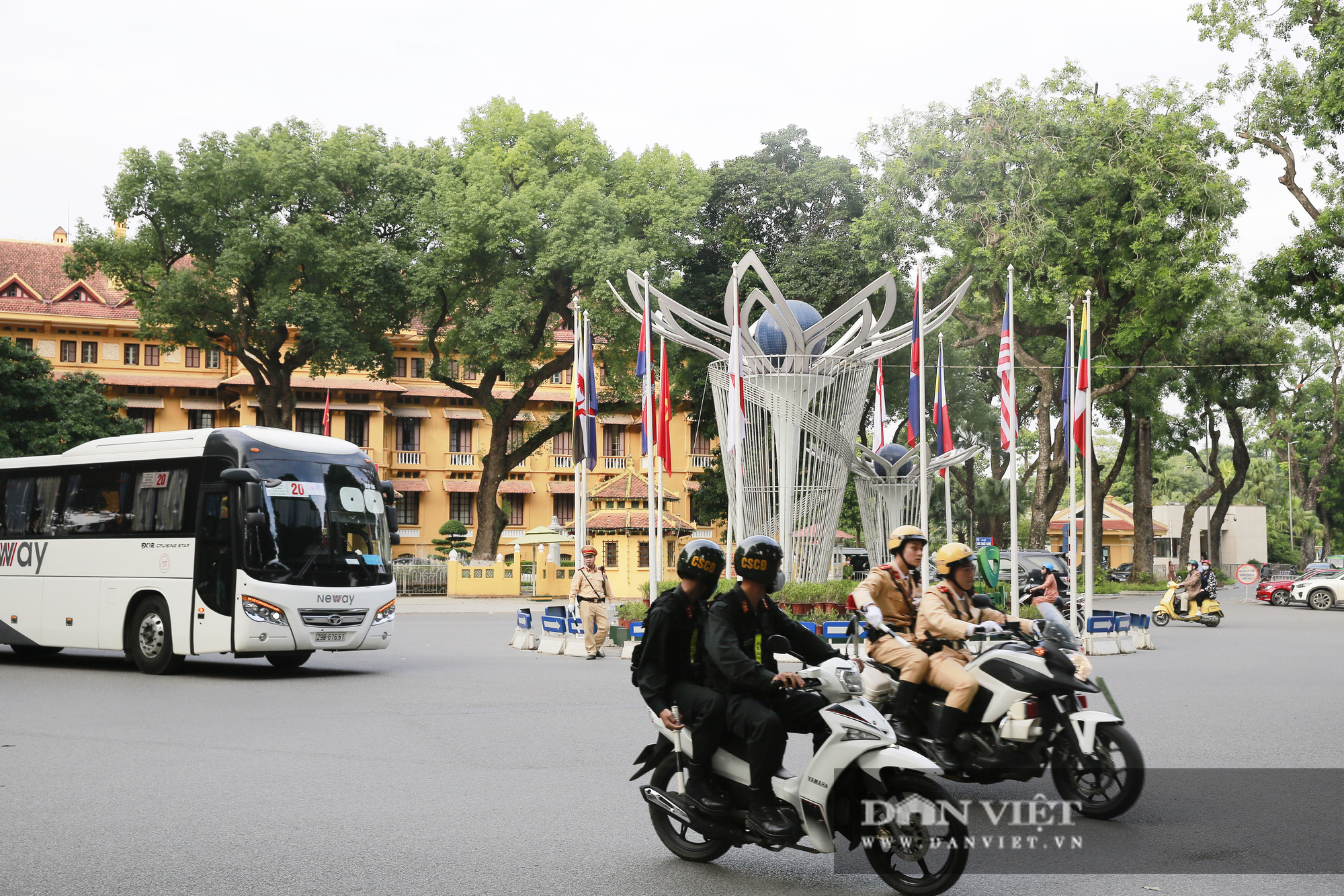 An ninh thắt chặt trước ngày Khai mạc Hội nghị cấp cao ASEAN lần thứ 37 - Ảnh 6.