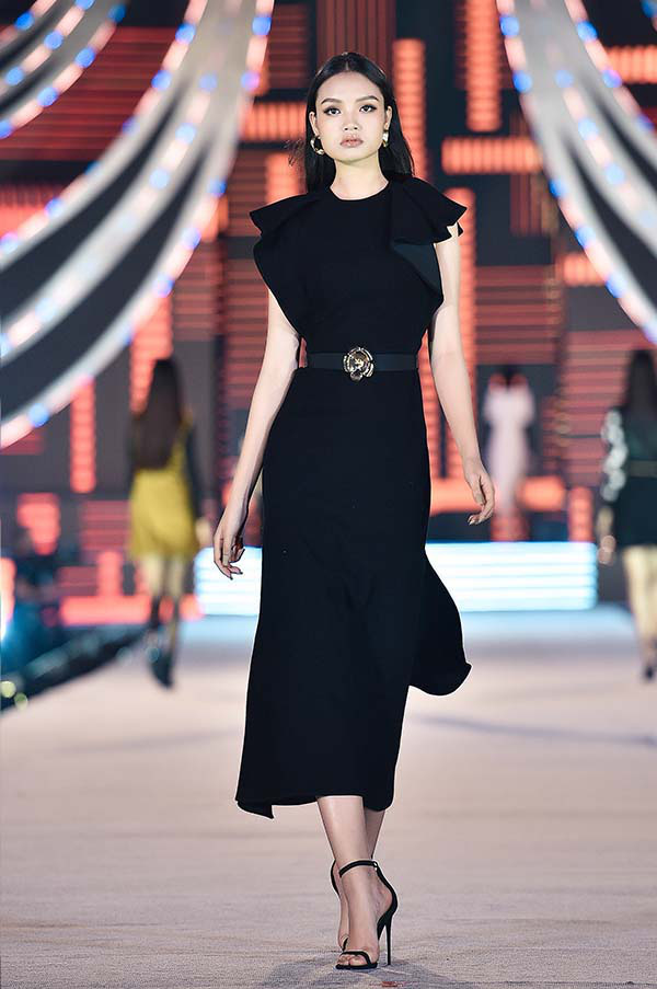 Lộ diện 5 thí sinh xuất sắc trong đêm thi Người đẹp thời trang Hoa hậu Việt Nam 2020  - Ảnh 5.