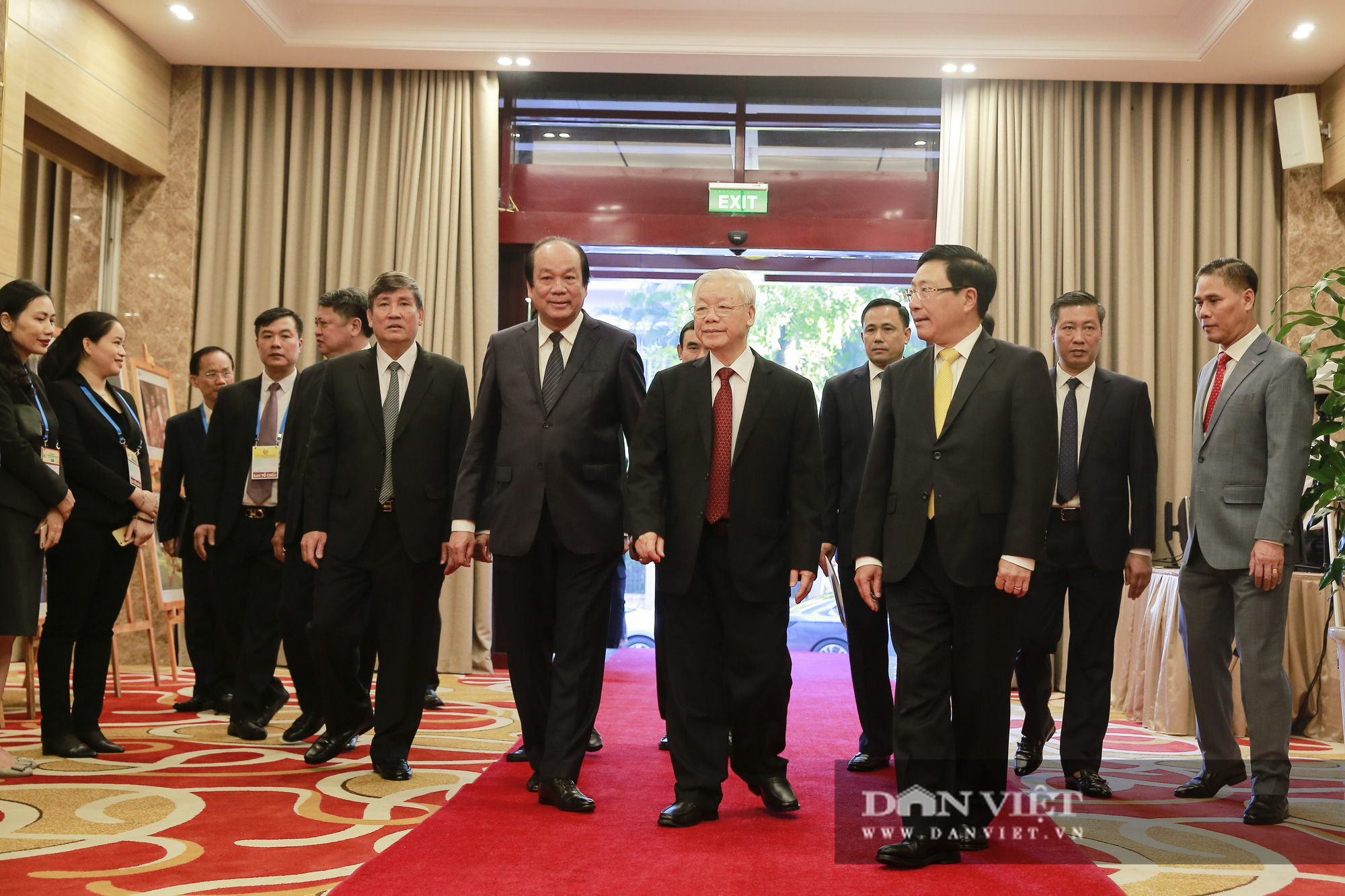 Toàn cảnh Khai mạc Hội nghị Cấp cao ASEAN lần thứ 37 - Ảnh 2.
