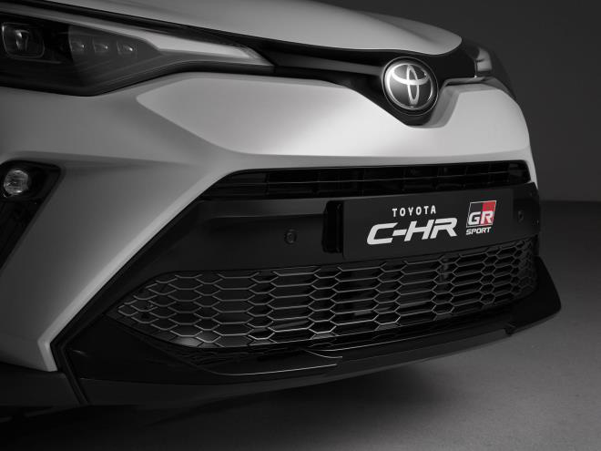 Toyota CH-R GR Sport lộ diện với thiết kế đậm chất thể thao - Ảnh 2.