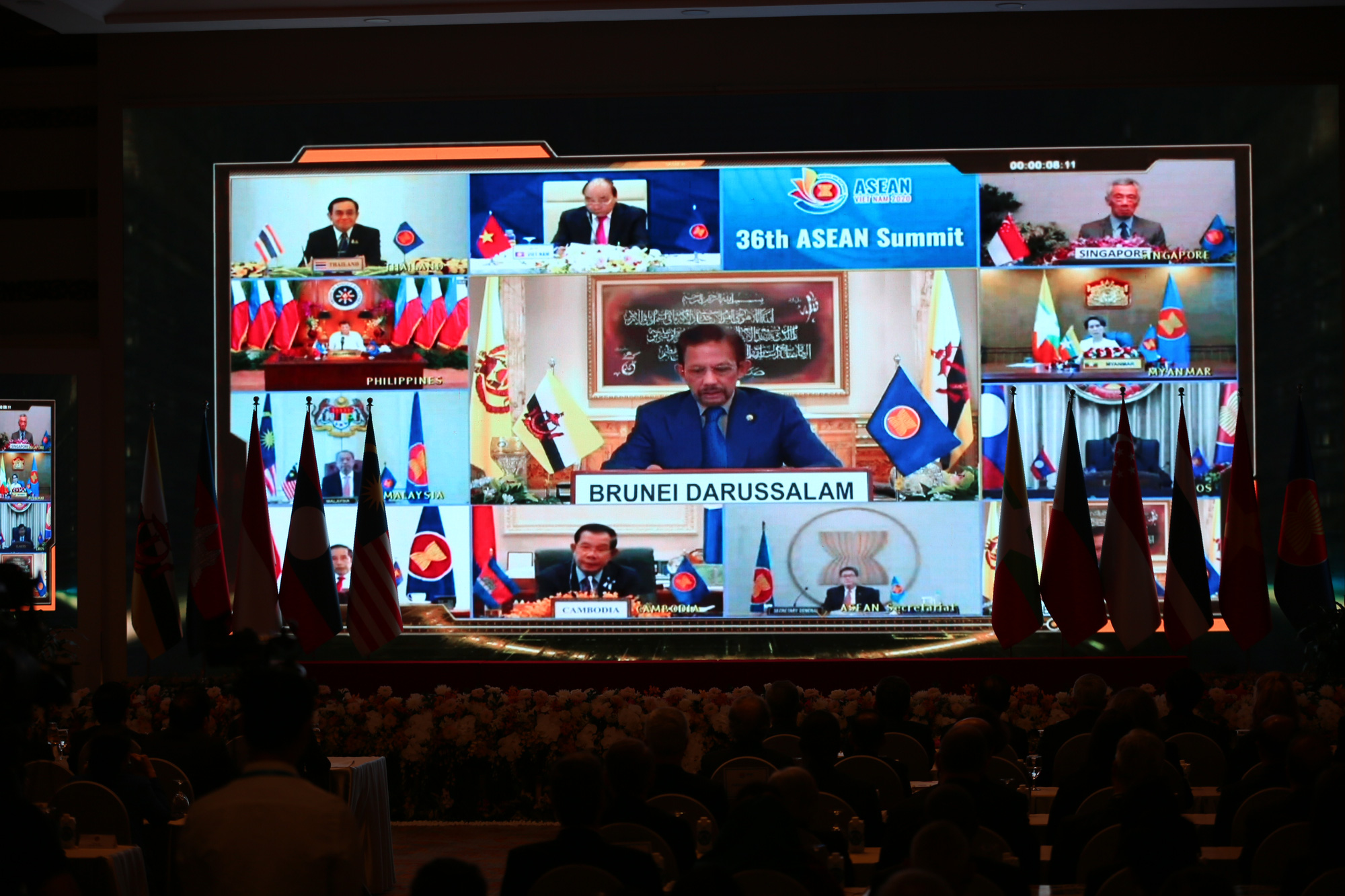 Hội nghị cấp cao ASEAN-37: Nhiều quyết sách thúc đẩy phục hồi kinh tế sau đại dịch Covid-19 - Ảnh 2.