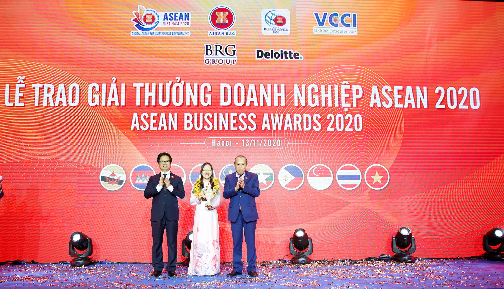 Lễ trao giải thưởng ASEAN Business Awards: Vinh danh 58 doanh nghiệp xuất sắc toàn khu vực - Ảnh 3.