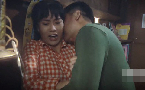 Bốn mỹ nhân gợi cảm chủ động đóng cảnh nóng trên màn ảnh Việt - Ảnh 2.