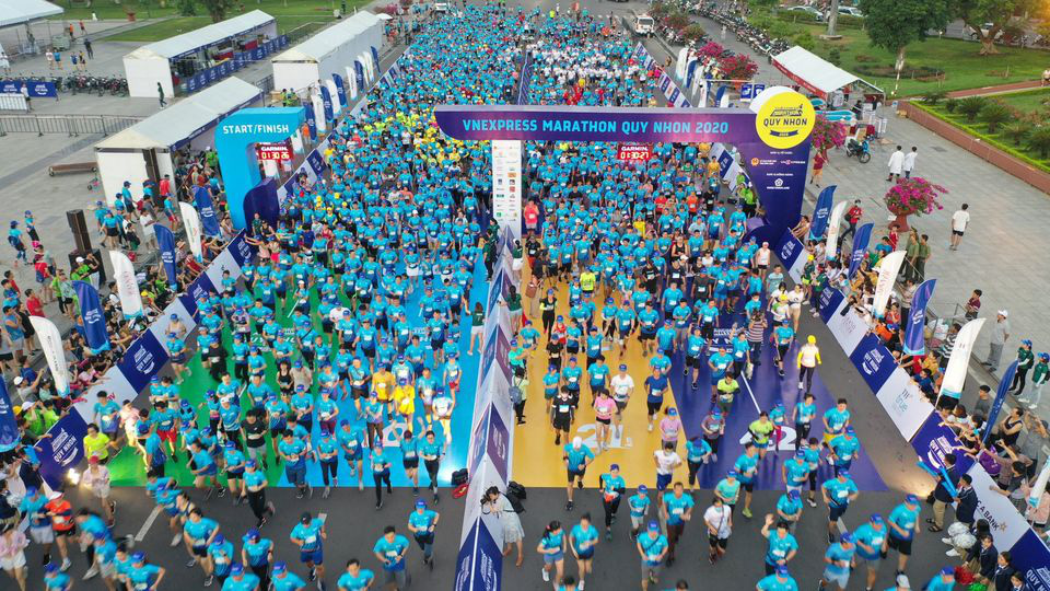 VnExpress Marathon Hanoi Midnight 2020: Hơn 1 tỷ đồng tiền thưởng! - Ảnh 2.