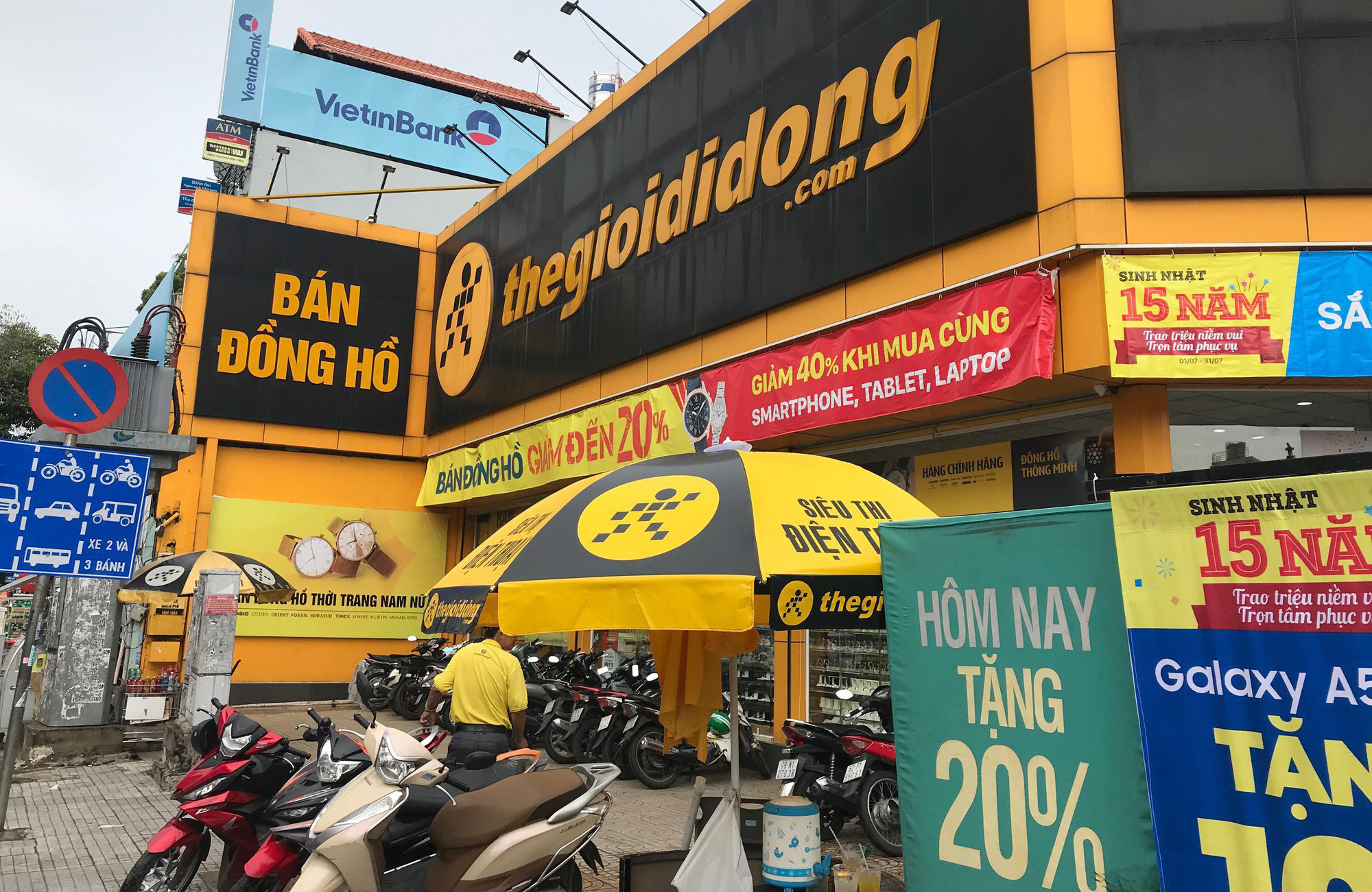 Nợ vay tại Thế giới Di động của ông Nguyễn Đức Tài sắp “phình” thêm 2.800 tỷ - Ảnh 1.