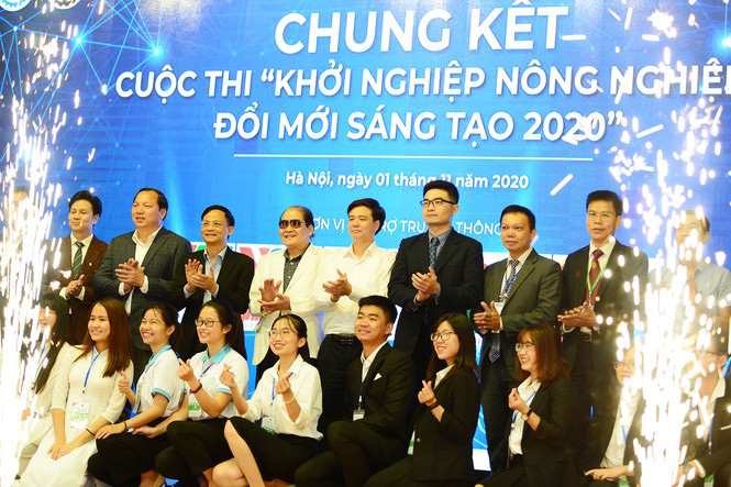 Dự án lá chuối Việt vô địch cuộc thi “Khởi nghiệp Nông nghiệp Đổi mới sáng tạo 2020“ - Ảnh 6.