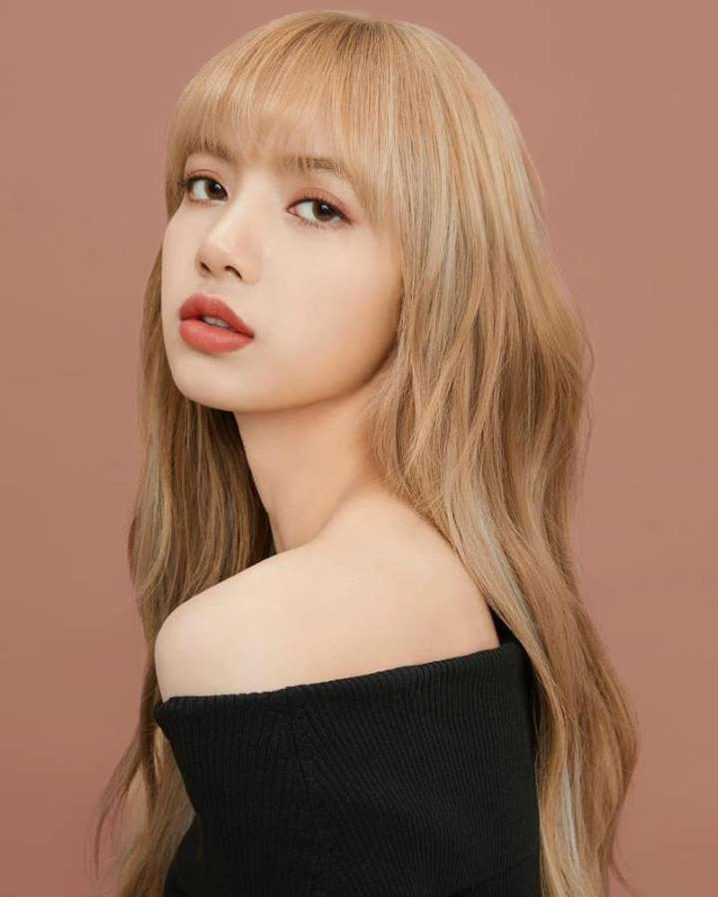 Lisa (BLACKPINK) tái xuất cùng &quot;bạn trai tin đồn&quot; Thái Từ Khôn ở &quot;Thanh xuân có bạn 3″ dấy lên tin đồn hẹn hò - Ảnh 4.