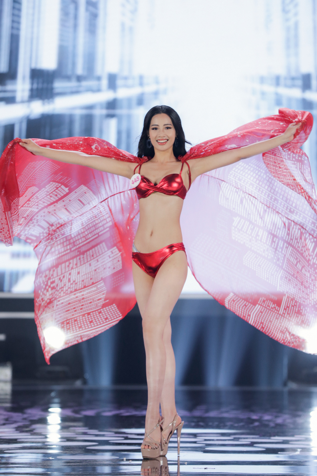 Top 22 trình diễn bikini cực kì nóng bỏng tại chung kết Hoa hậu Việt Nam 2020   - Ảnh 1.
