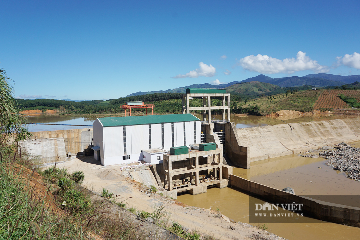 Thủy điện tích nước vô lối ở tỉnh Kon Tum: Lại tự ý tích nước, vận hành máy cho chuyên gia Trung Quốc nghiệm thu - Ảnh 2.