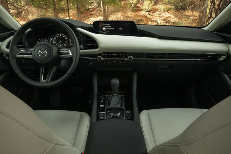 Mazda 3 2021 về Việt Nam đẹp mắt, nhiều tiện ích, giá từ 699 triệu - Ảnh 9.