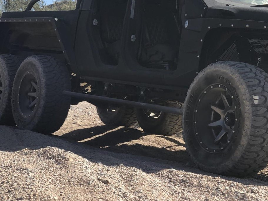 Bản độ Jeep Gladiator 6x6 giá 139.000 USD - Ảnh 4.