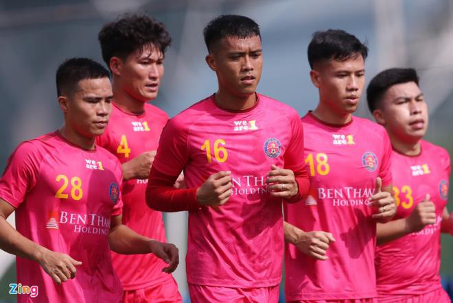 Ái ngại, cầu thủ Việt nặng 83 kg xin nghỉ tập ở Sài Gòn FC - Ảnh 1.