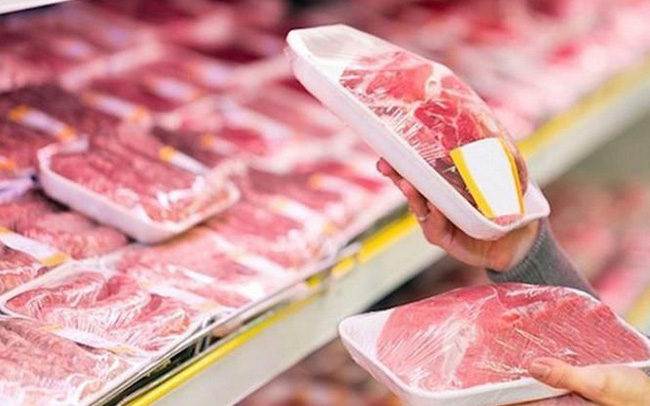 Thủ tướng yêu cầu giảm giá thịt lợn, không tăng giá điện - Ảnh 1.