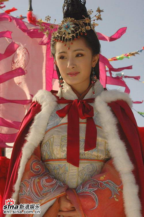 Mỹ nhân trong phim cổ trang Trung Quốc: Triệu Lệ Dĩnh hòa trộn chính – tà, Địch Lệ Nhiệt Ba có tạo hình độc đáo - Ảnh 8.