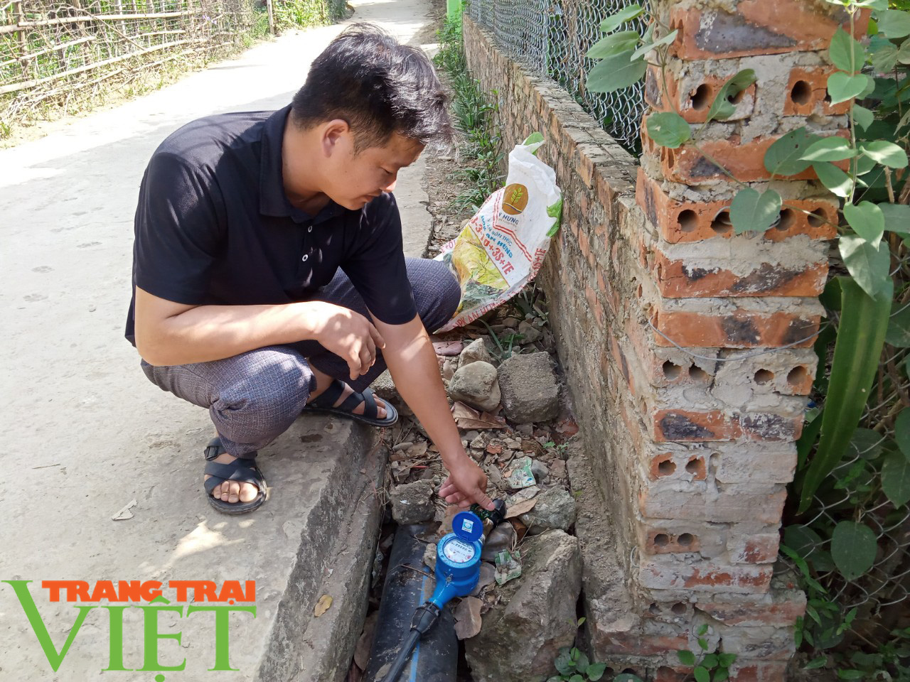 Nước sinh hoạt hợp vệ sinh về xã nông thôn mới - Ảnh 3.