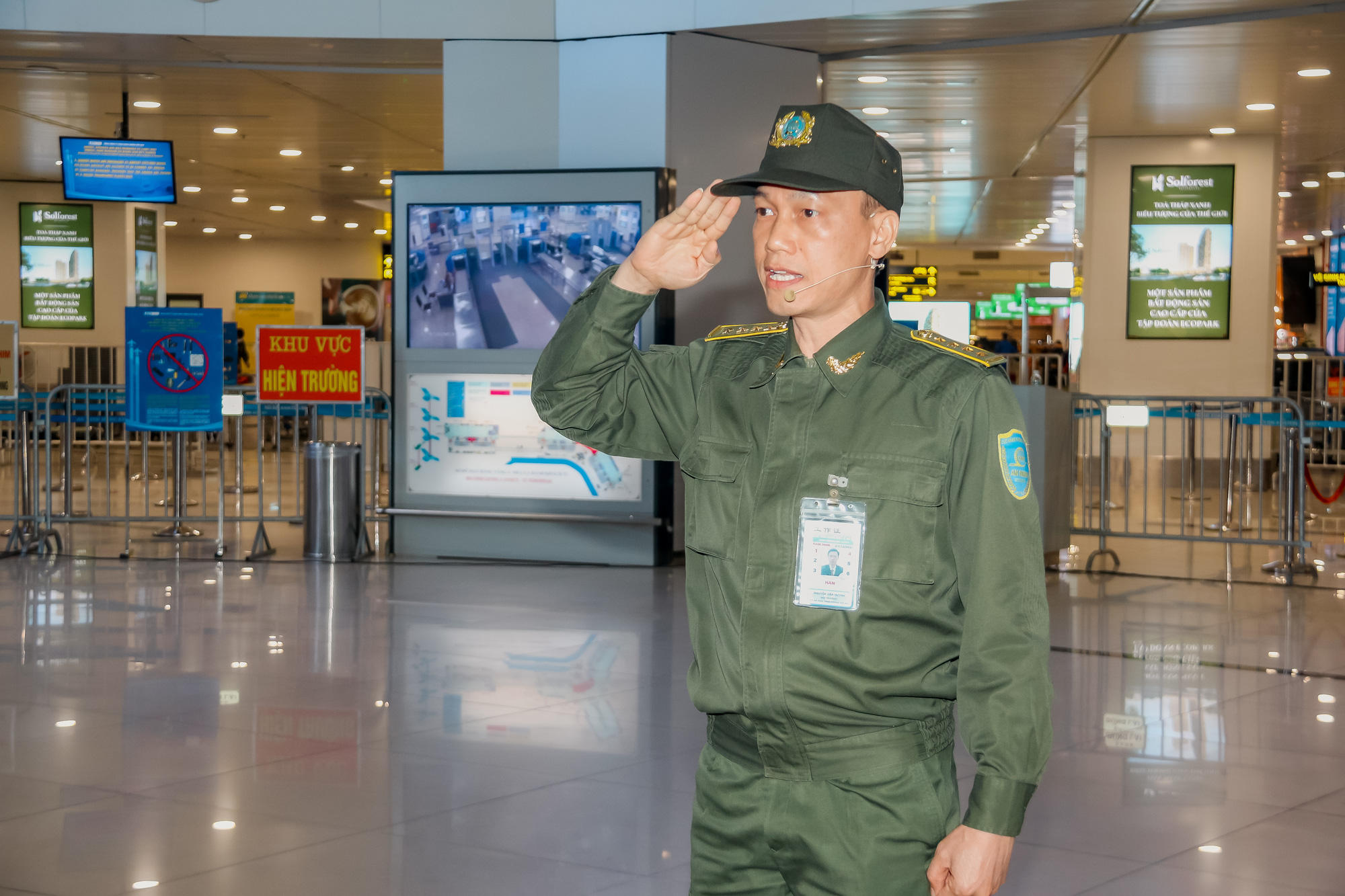 Diễn tập khẩn nguy đối phó với tình huống gây rối trật tự công cộng tạ nhà ga hành khách T1- Cảng HKQT Nội Bài - Ảnh 8.