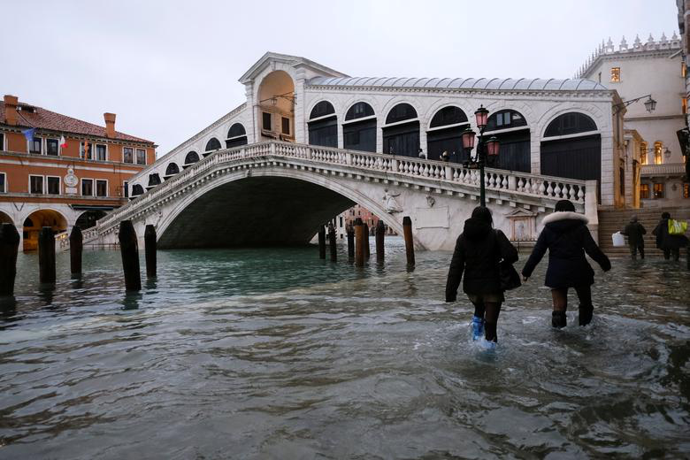 Venice bị ngập do mưa lớn bất ngờ, không kịp kích hoạt 78 cửa xả lũ - Ảnh 7.