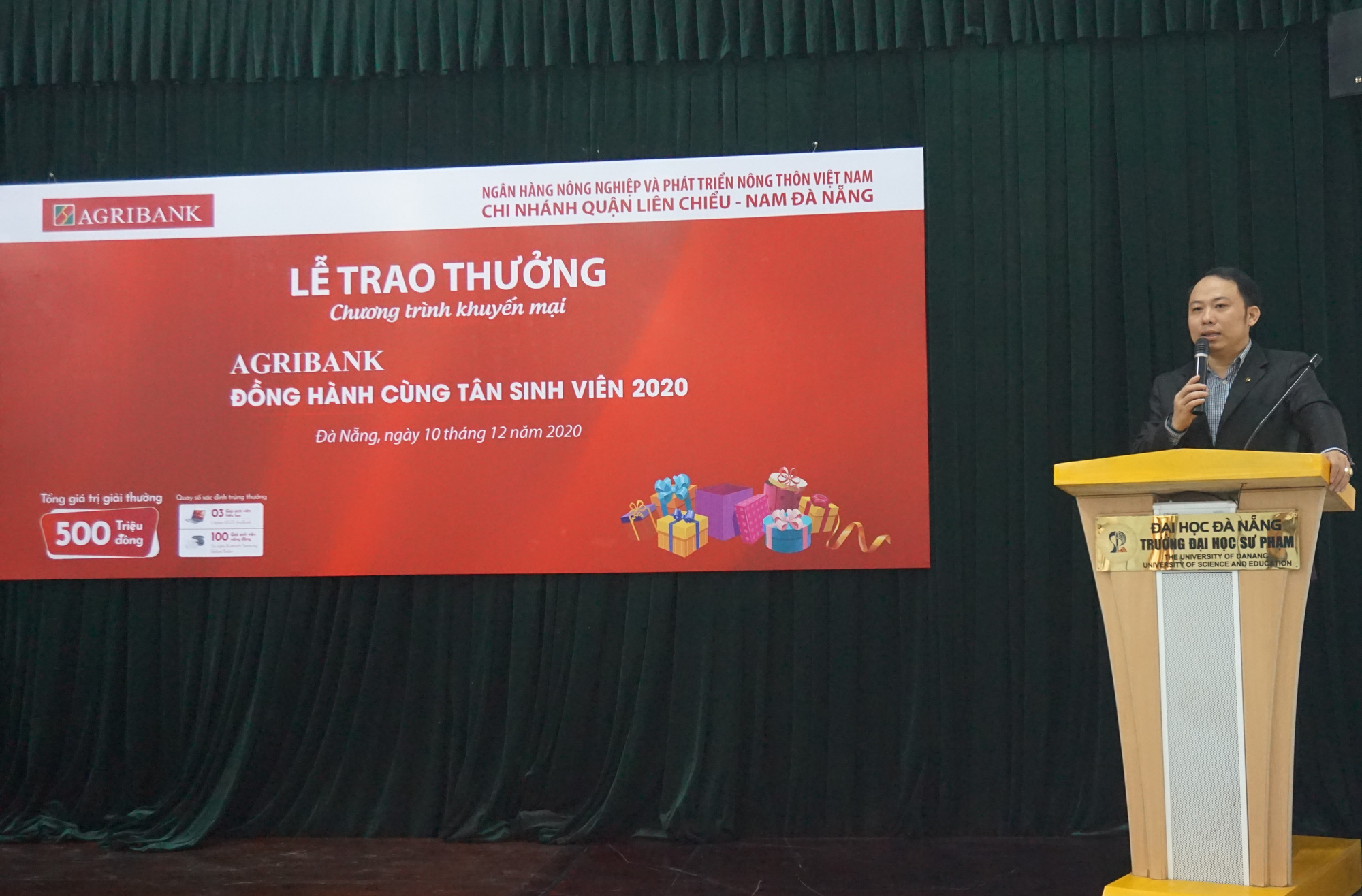 Agribank đồng hành cùng tân sinh viên Đà Nẵng 2020 - Ảnh 3.