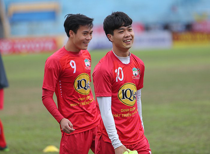 Vượt mặt Công Phượng, Văn Toàn trở thành cầu thủ đắt giá nhất Việt Nam - Ảnh 1.