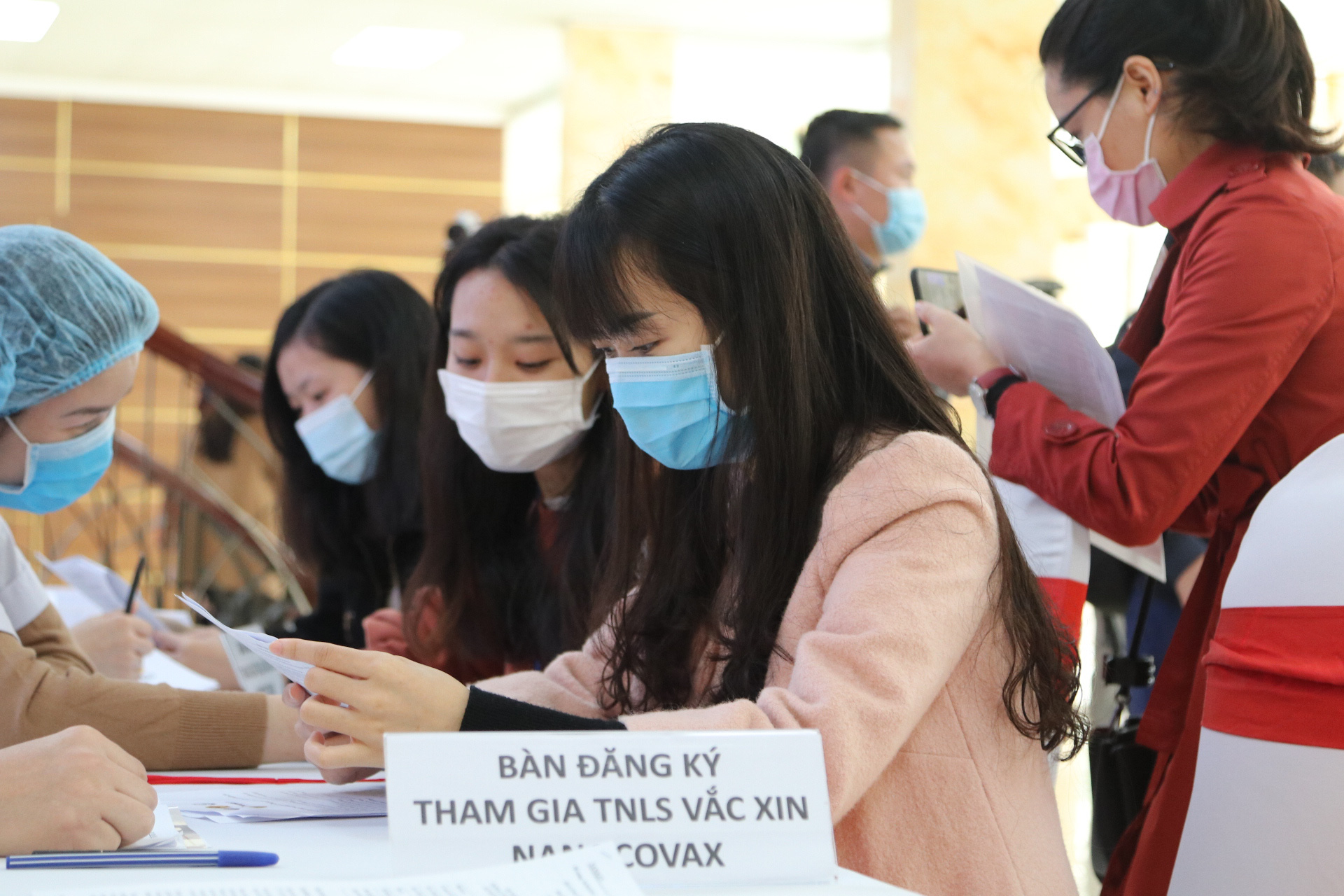 Giá vắc xin COVID-19 đầu tiên của Việt Nam dự kiến 120.000 đồng/ liều - Ảnh 1.