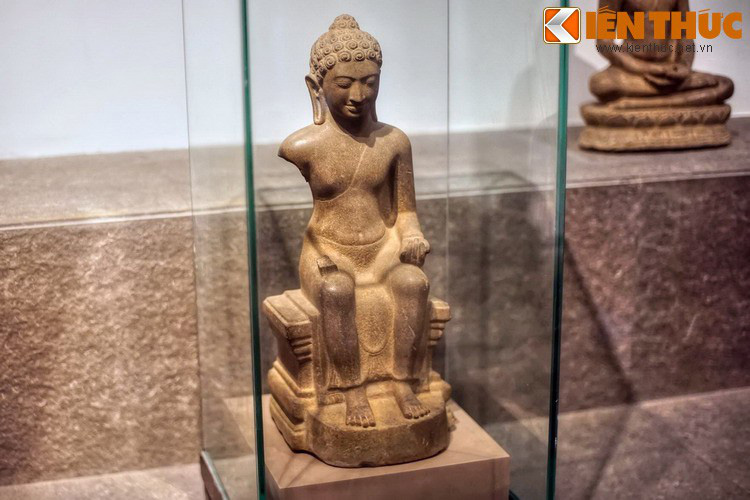 Ngắm bức tượng Phật cổ ngàn tuổi độc đáo hiếm có không chỉ của Việt Nam mà của cả vùng Đông Nam Á - Ảnh 9.