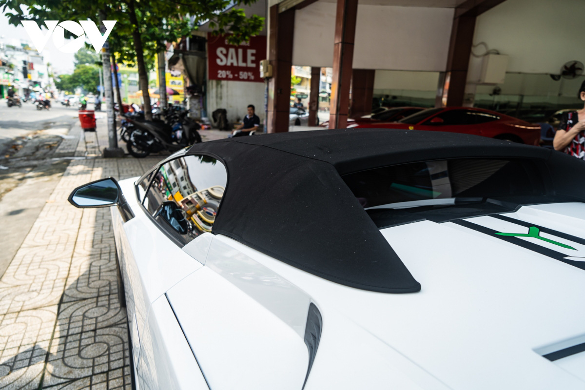 Ngắm Lamborghini Gallardo LP570-4 Performante Spyder &quot;độc nhất&quot; Việt Nam - Ảnh 10.