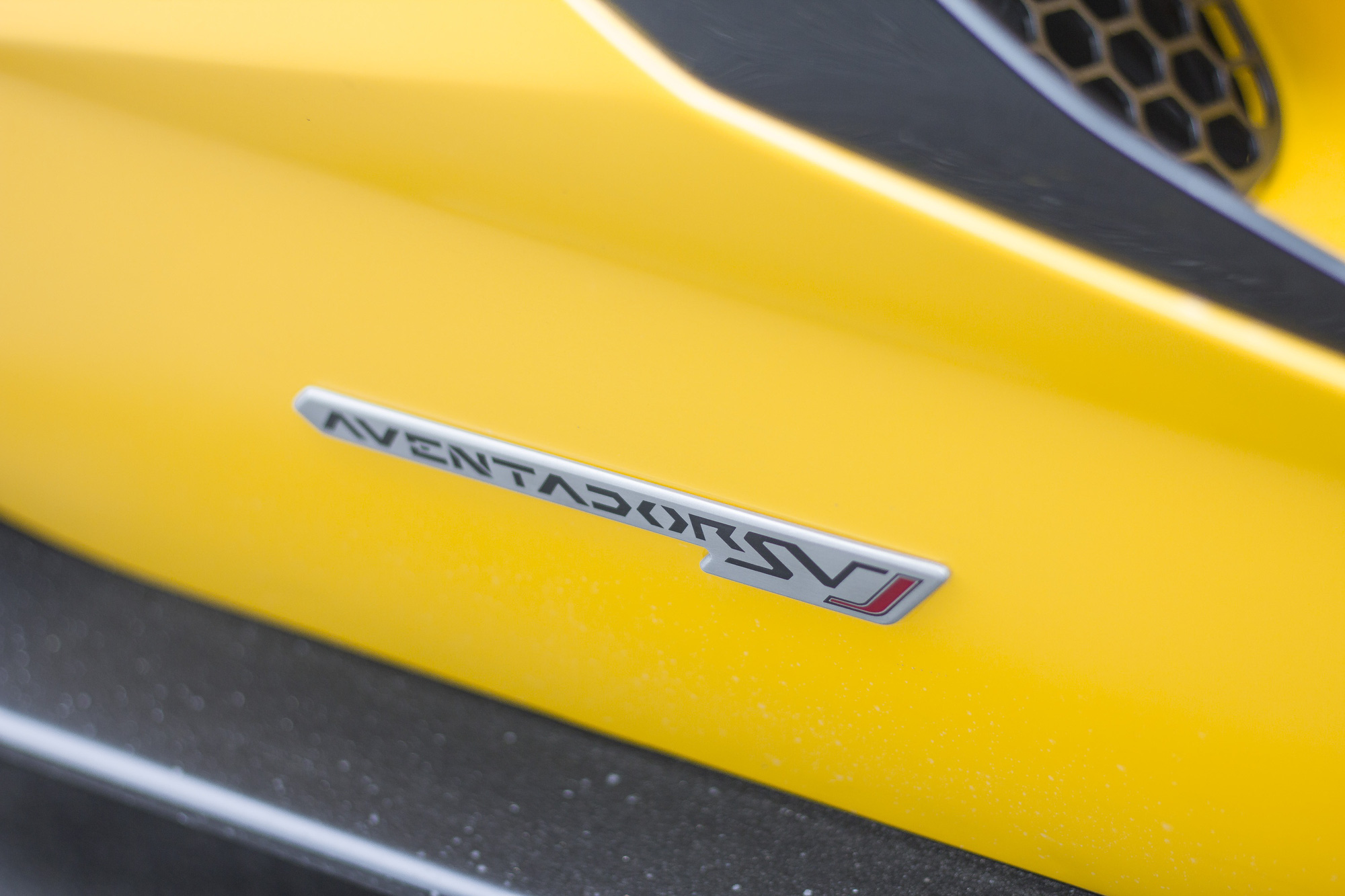 Chi tiết Lamborghini Aventador SVJ Roadster đầu tiên tại Việt Nam - Ảnh 10.